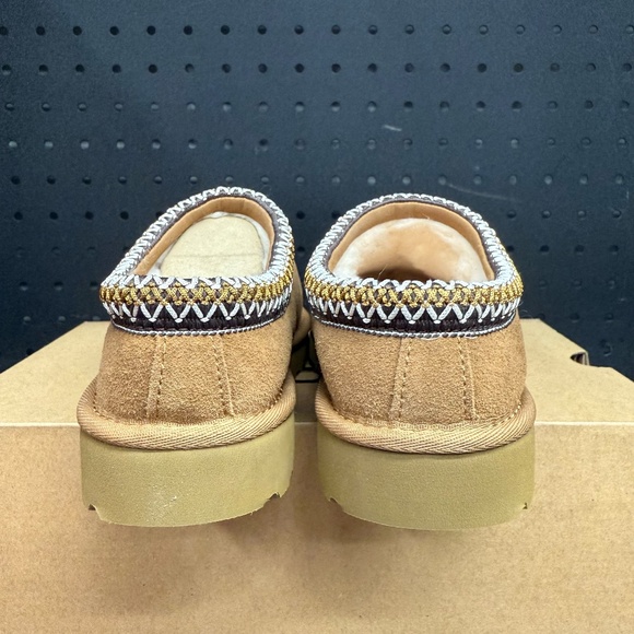 New W/ Box! Women's Ugg Chestnut Tasman Trendy Warm Fall Winter Slippers Size 6 - Picture 4 of 5